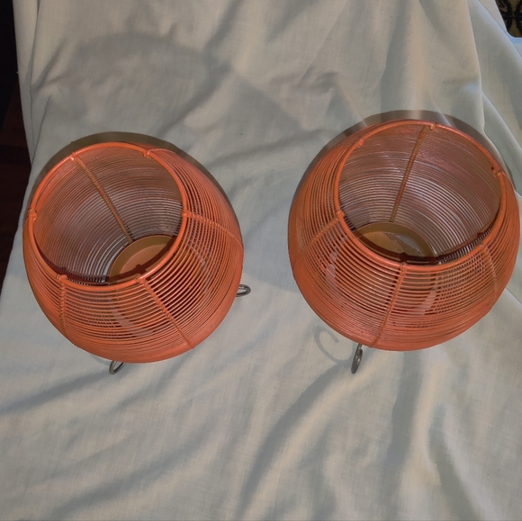Pair Metal Patio Lanterns Oval Wire Baskets, Candle Holders 11" Tall Refurbished - Picture 10 of 16